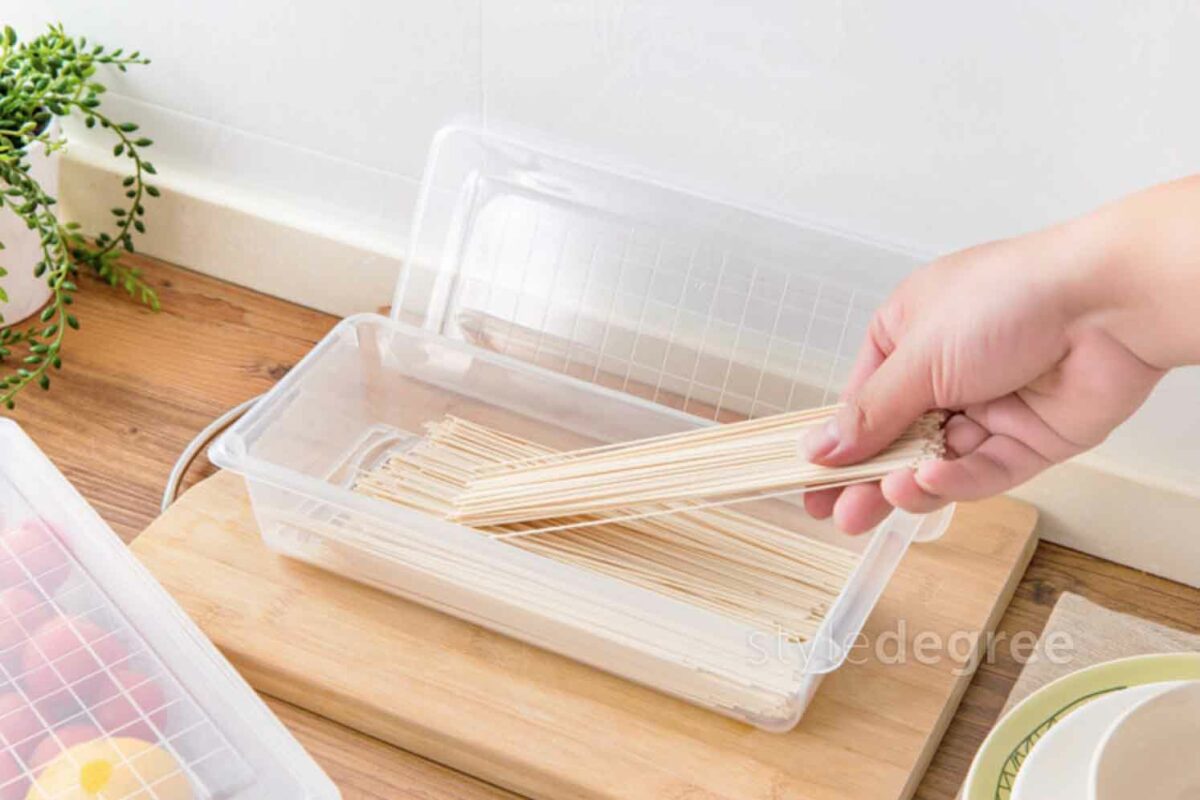 Basic Fridge Container (With Drainer) Food Containers Refrigerator Organizer Organiser Holders Food Storage Box Style Degree Sg Singapore