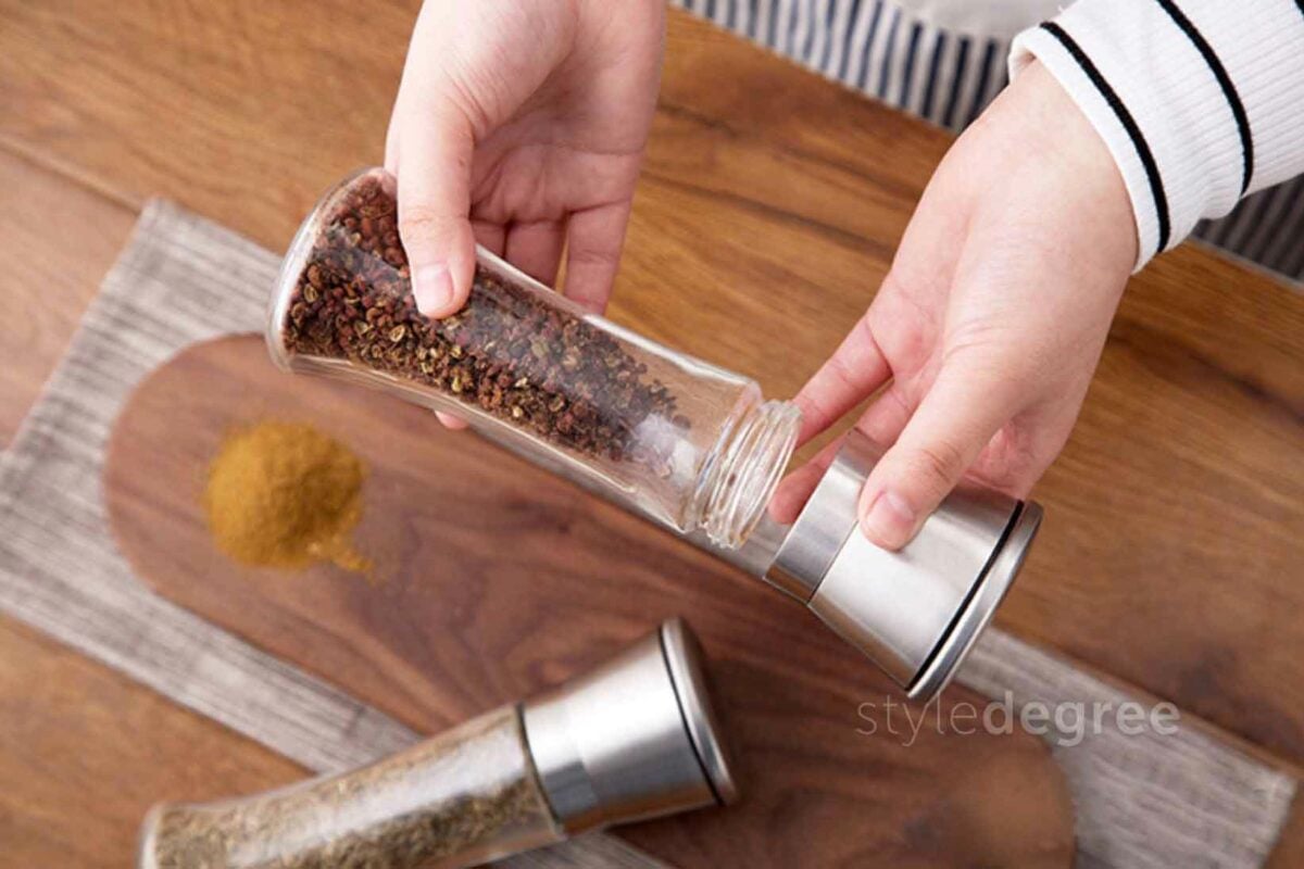 Klear Salt & Pepper Grinder Grinders Spices Powder Condiment Mill Style Degree Sg Singapore