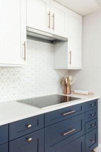 Shaker Style Kitchen, Open Concept Kitchen, Pastel Kitchen Ideas, Kitchen Design Ideas Kitchen Renovation Kitchen Accessories Kitchen Islands Kitchen Peninsula Singapore Homes HDB 5-room Kitchen Ideas, Condos, Style Degree, Singapore, Sg