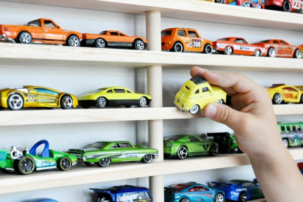 storing toy cars