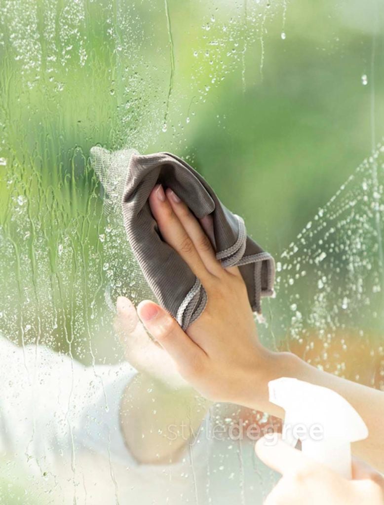 AntiScratch Mirror & Glass Cleaning Cloth (2pc Set) Style Degree