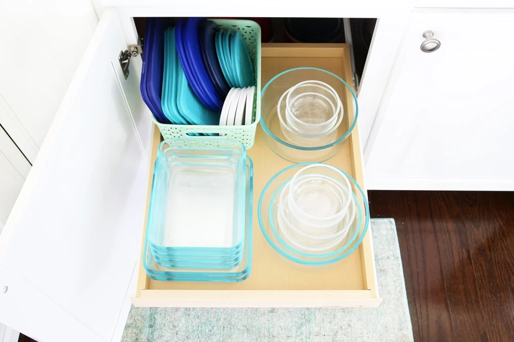 How To Organize Food Storage Containers In Just 4 Steps - Style Degree