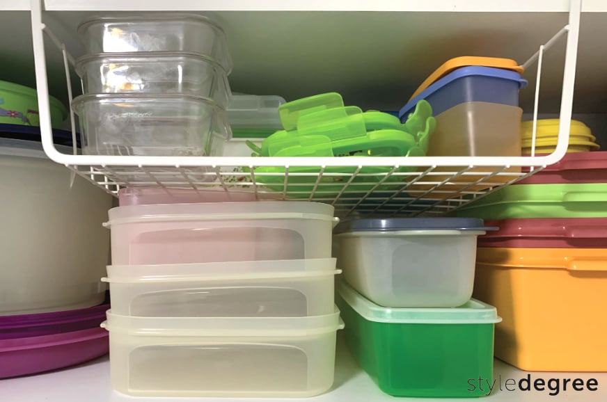 How To Organizing Plastic Food Storage Lids - CREATIVE CAIN CABIN