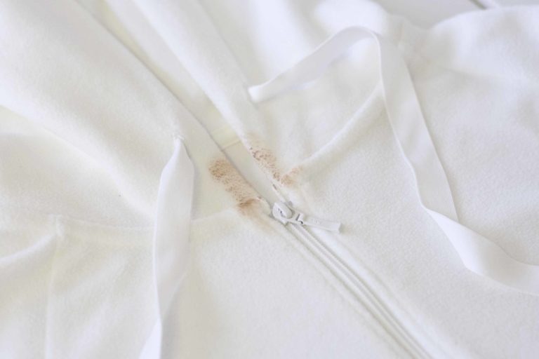 How To Get Rid Of 10 Types Of Stains - Style Degree