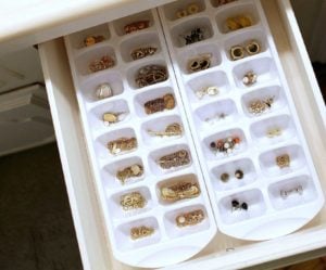 how to store jewellery in drawer, diy jewellery organizer, jewellery organization hacks, how to organize jewellery diy, Style Degree, Singapore, SG, StyleMag.