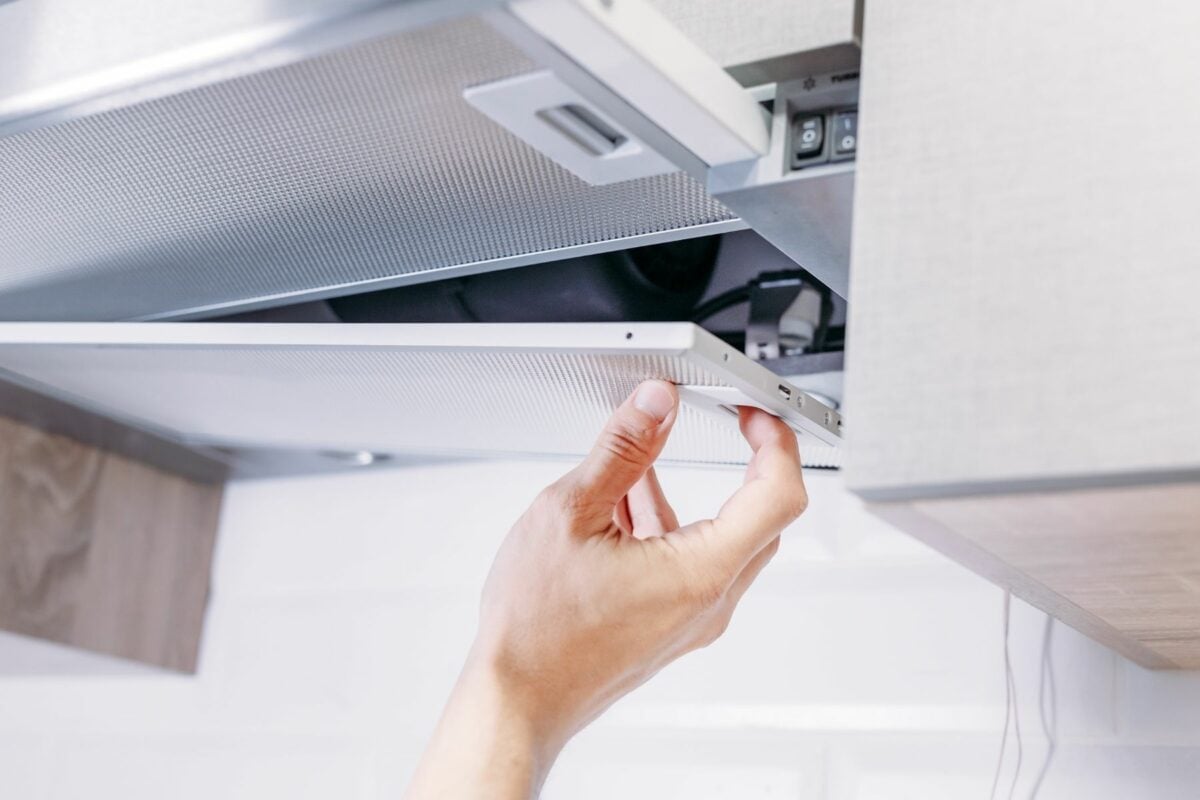How To Effectively Clean Your Kitchen Exhaust Hood & Cooker Hobs