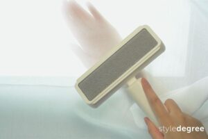 10 Surprisingly Smart Uses Of A Lint Roller - Style Degree