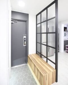 Frosted glass in black entryway partition, Black entryway partition with frosted glass, Style Degree, Singapore, SG, StyleMag.