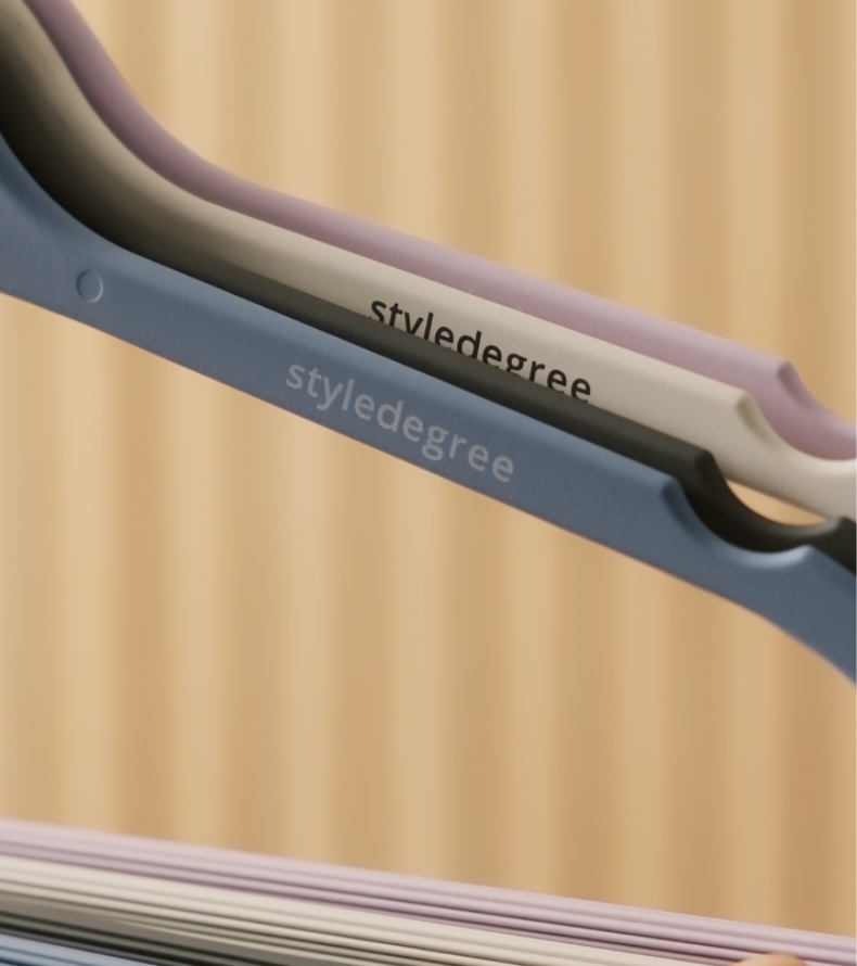 GoodFit Non-Damaging Clothes Hanger Style Degree